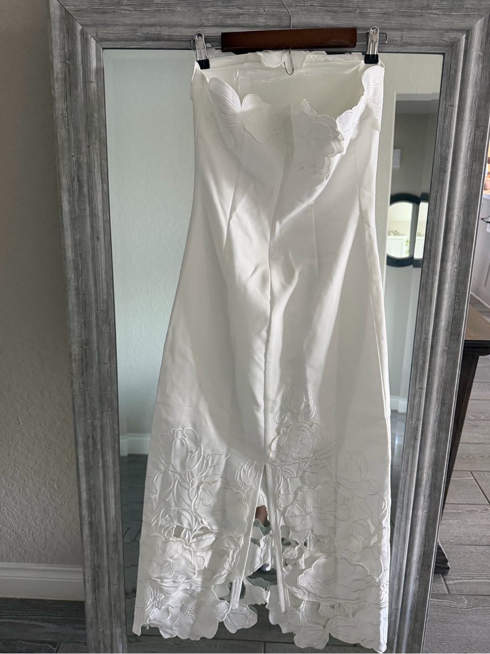Miss Rosier White Strapless Floral Lace Midi Dress - Picture 4 of 7